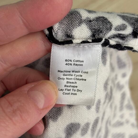 Talbots Cardigan Sweater Womens Medium Black White Animal Thin Button Career‎ - Picture 12 of 12